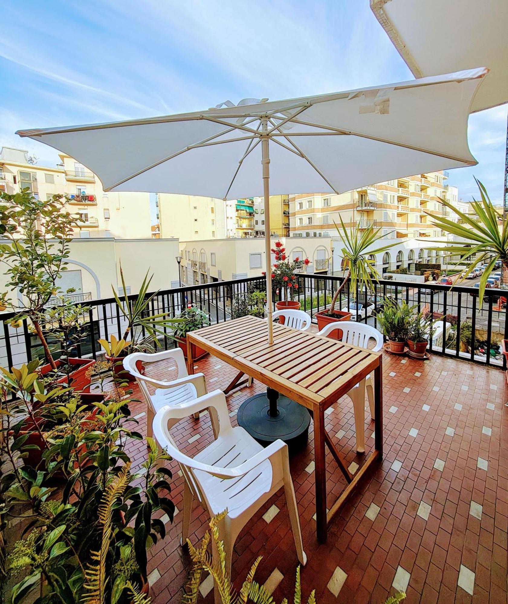 Foce24 - City Garden - Imperia Exteriér fotografie